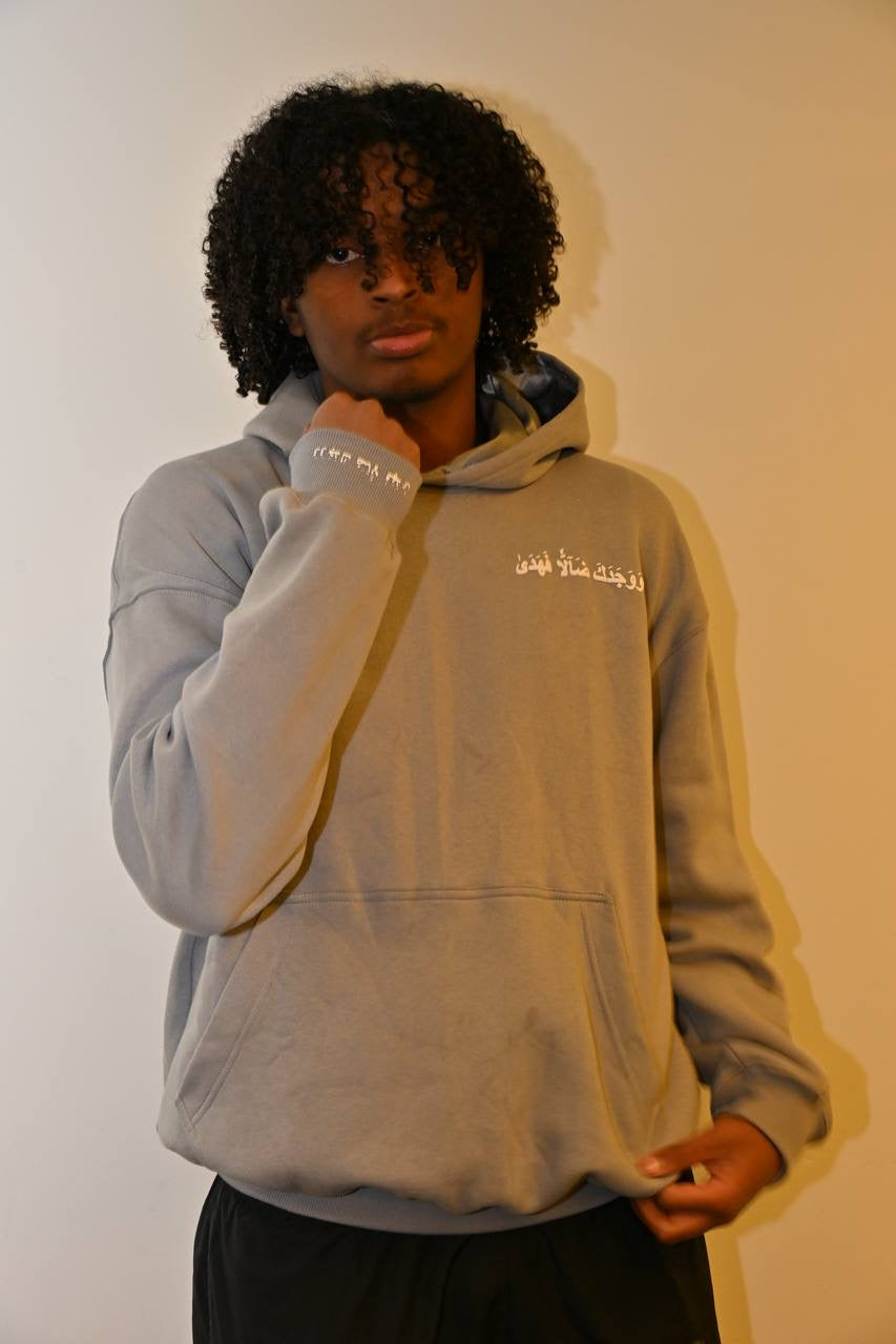 stylish and comfrtable hoodie